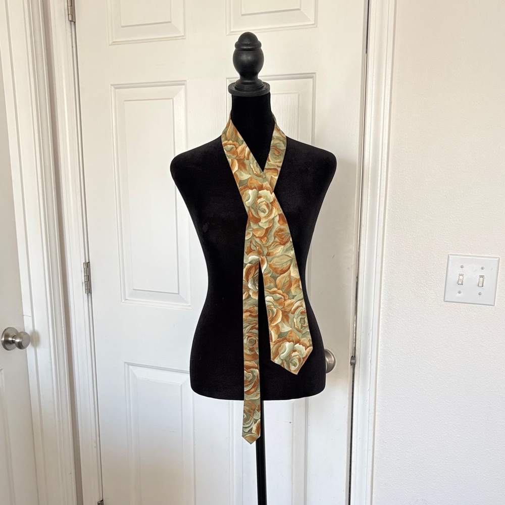 Oleg Cassini Floral Tie in Green and Brown
